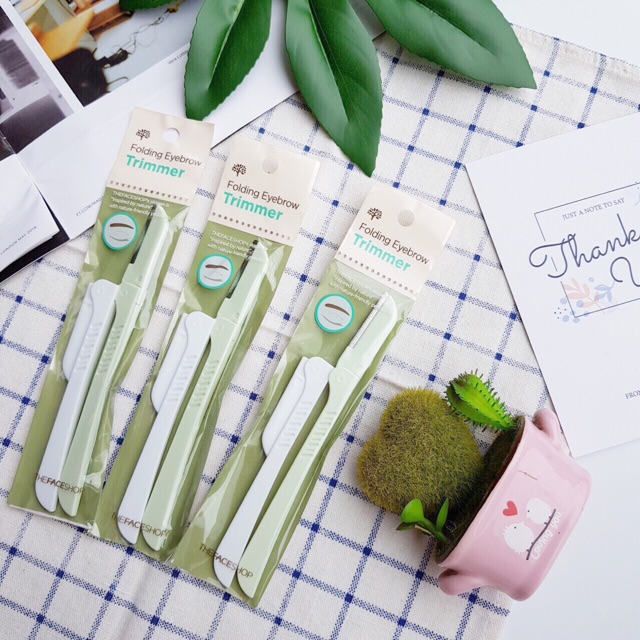 Dao cạo lông mày