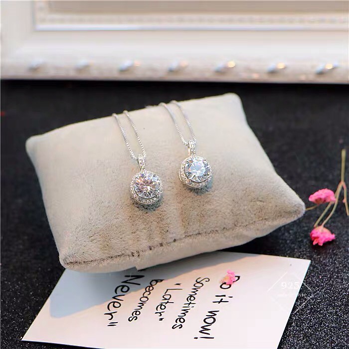 Dây chuyền bạc nữ Tlee, vòng cổ mặt tròn nạm đá cao cấp - TleeJewelry