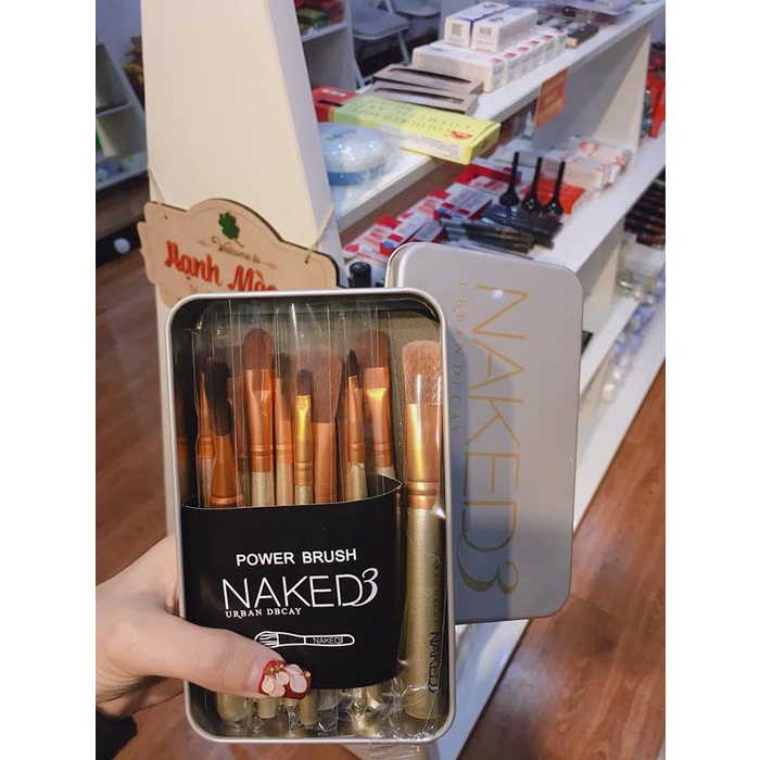 Bộ cọ trang điểm đa năng 12 cây Naked3