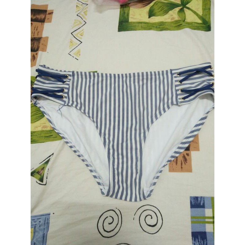 K02.  Quần bơi nữ size XL. Hàng thùng