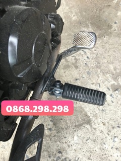 Gác chân trước exciter 150
