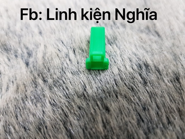 Giắc nhựa đầu đực màu xanh 1 lỗ 2.8