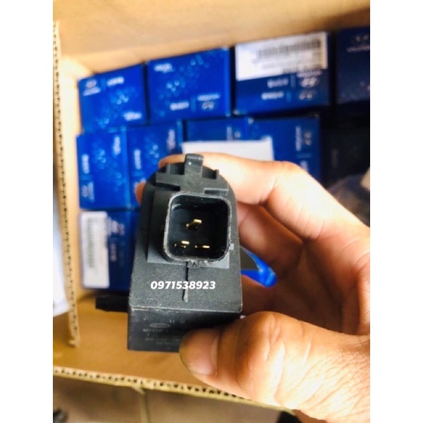 Motor Bơm Nước Rửa Kính Có Gạt Sau 985103E000 985101W000 chính hãng, KIA HUYNDAI