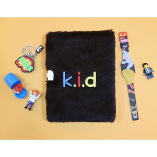 QUYỂN SỔ LÔNG TƠ PHI THUYỀN ĐEN - BIGKID