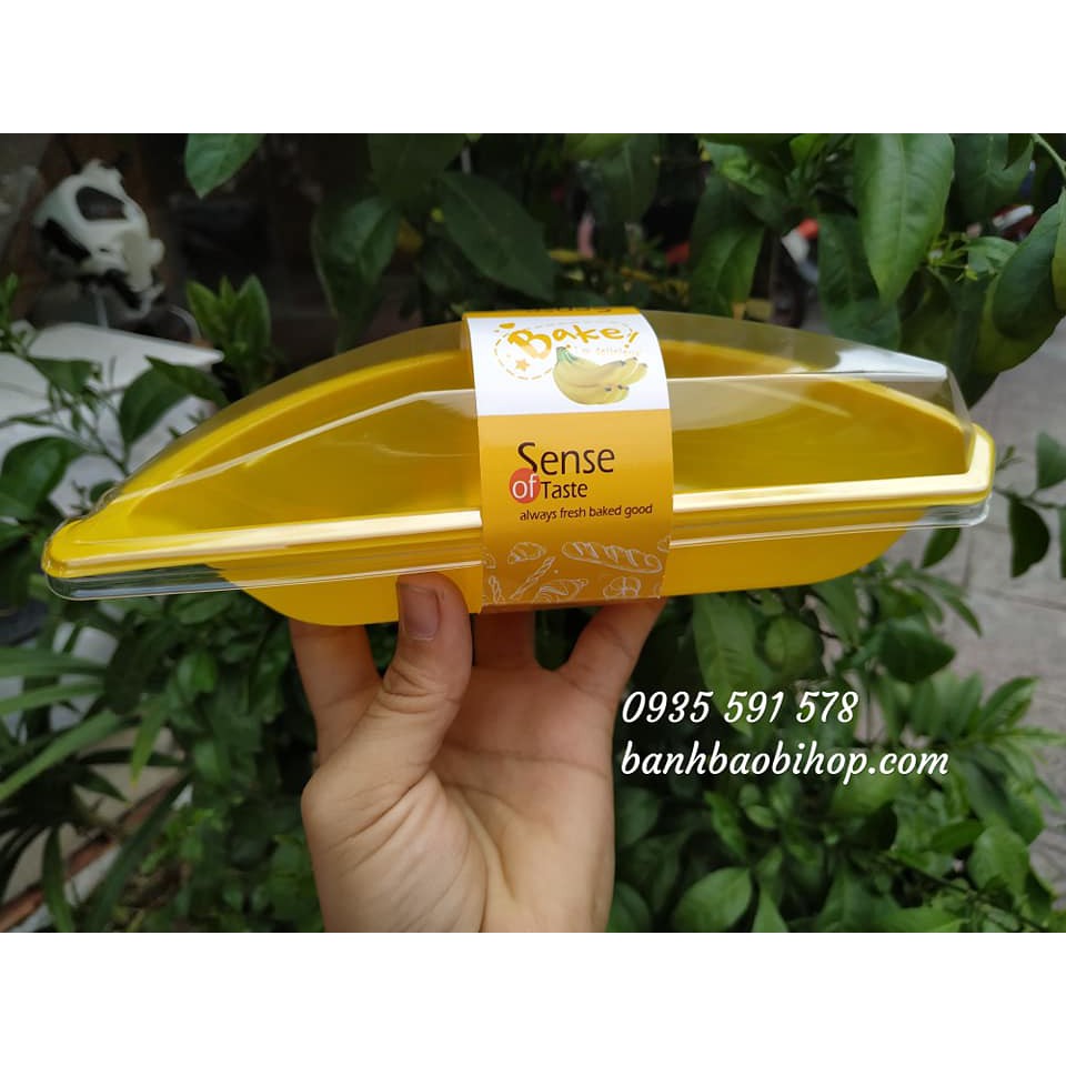 Hộp nhựa bánh chuối hongkong / 100 hộp + tag ngang