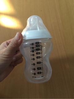Bình sữa Tommee tippee 260ml - Thanh lý