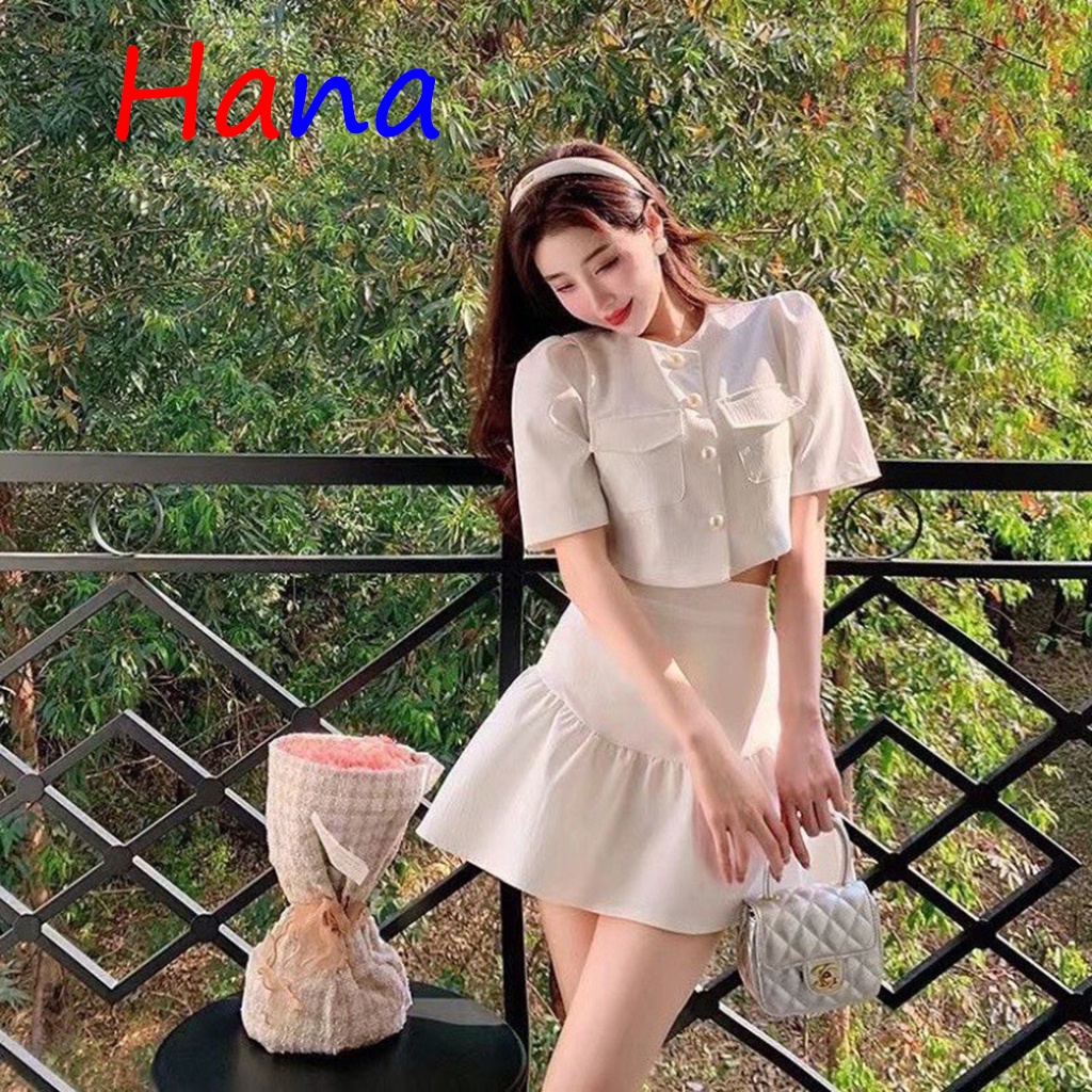 Set bộ trắng áo vest croptop phối khuy ngọc, chân váy xòe tiểu thư vải xốp tổ ong túi ngực-Hana36