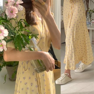Váy MORAN hoa nhí màu vàng nhạt cổ V thắt nơ eo nhẹ nhàng vintage Hàn Quốc