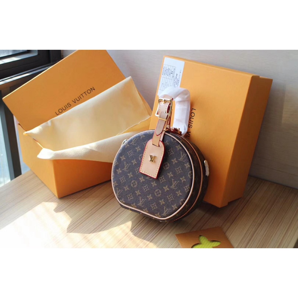 Túi LV trống tròn