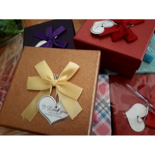 Hộp đựng quà kèm hạt xốp hộp quà vuông cao cấp 11.5x11.5x6.5cm