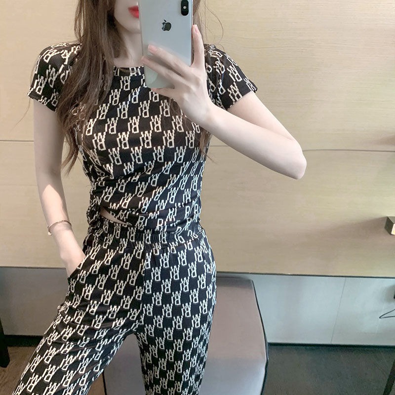 Set Áo Thun Ngắn Tay Và Quần Dài Lưng Cao Ống Rộng Thời Trang Hè Trẻ Trung