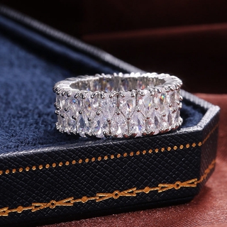Nhẫn Đính Đá Zircon Sang Trọng
