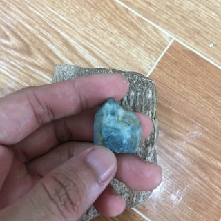 Aquamarin tự nhiên