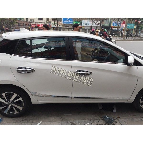 Nẹp chân kính inox xe ô tô, xe hơi TOYOTA YARIS 2019