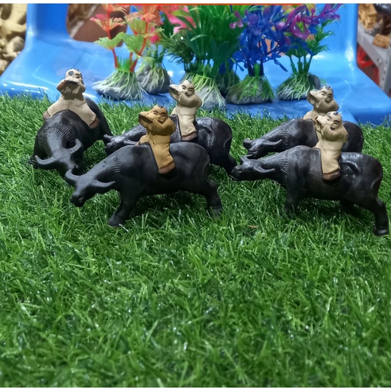 Tượng gốm e bé chăn trâu, trâu 7cm