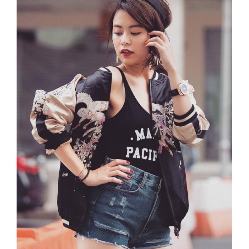 Siêu phẩm boomber thêu mặc được 2 mặt