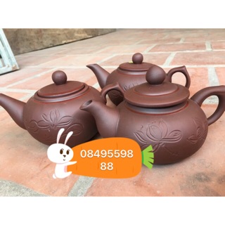 Ấm đất đỏ vẽ tay