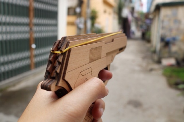 SÚNG GỖ BẮN CHUN