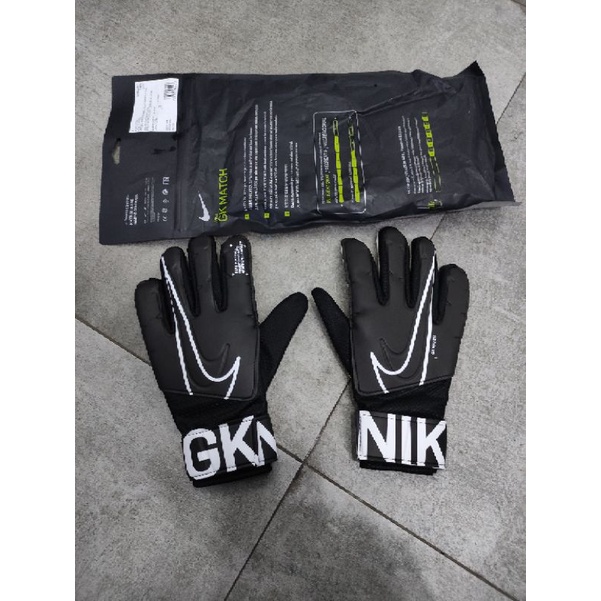 Găng tay thủ môn Nike GK MATCH