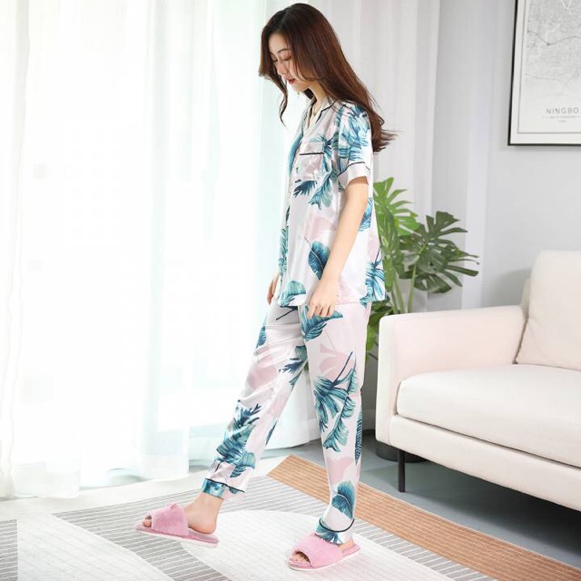 Đồ Ngủ Lụa Cao Cấp Thiết Kế Nhẹ Nhàng | BigBuy360 - bigbuy360.vn