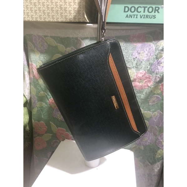 Clutch hiệu hàng si tuyển