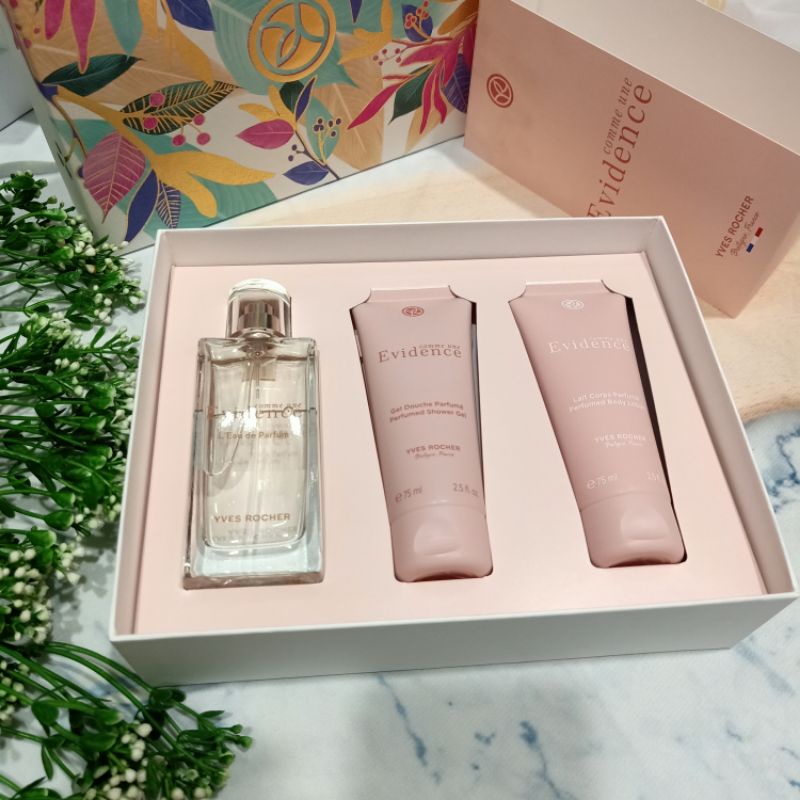 Yves Rocher_Bộ quà tặng Nước Hoa Comme une Evidence 50 ml Yves Rocher tặng kèm gel tắm , dưỡng thể 50ml