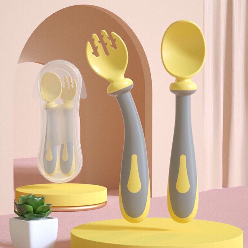 Set Thìa dĩa uốn cong kèm hộp cho bé ăn dặm