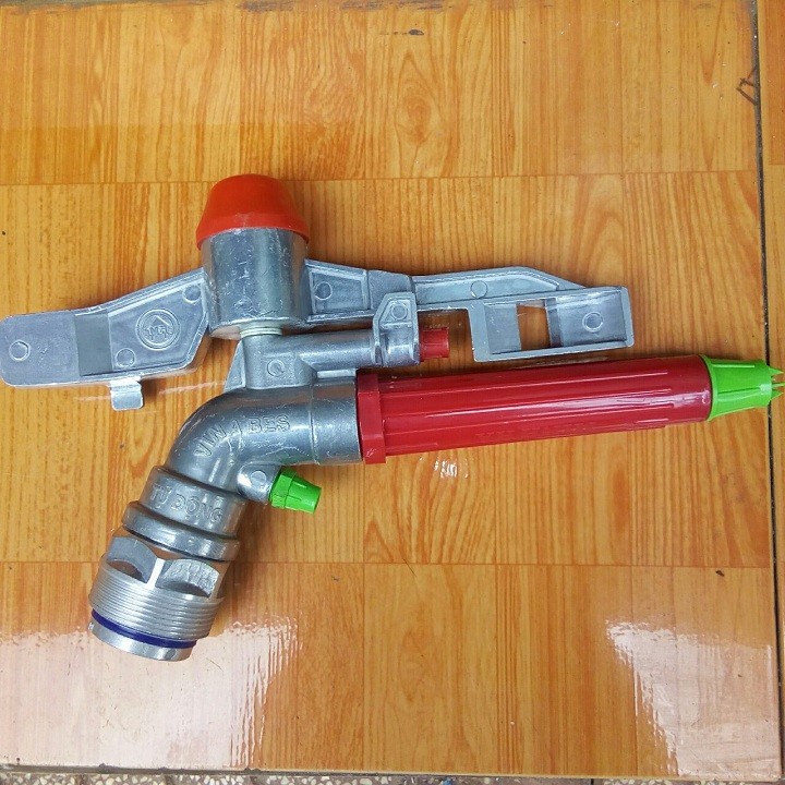 Béc Tưới Cánh Đập Minh Hà 3 Tia hợp kim. Béc phun tưới cây bán kính từ 15-20m