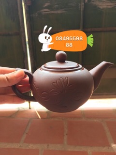 Ấm đất đỏ vẽ tay