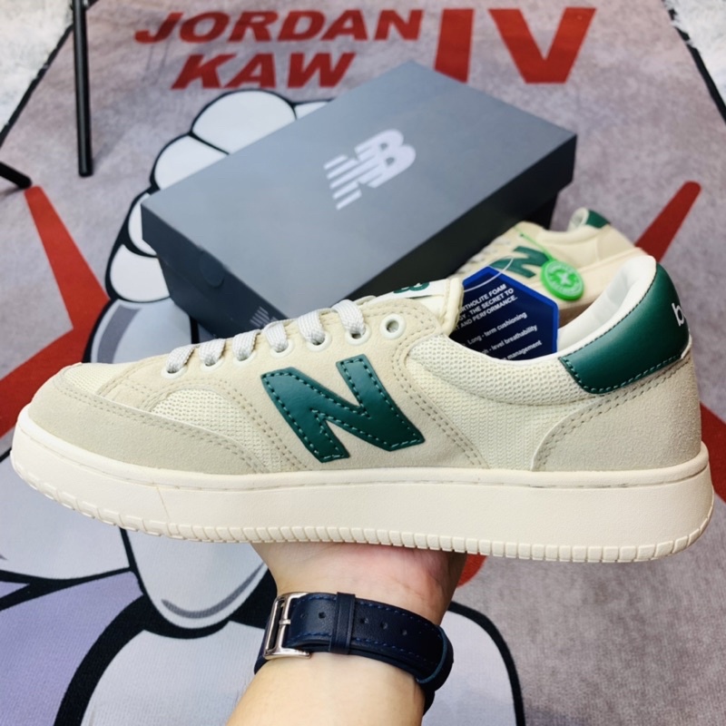 Giày thể thao sneaker cổ thấp New Balance CRT 300 2.0  Hàng SC