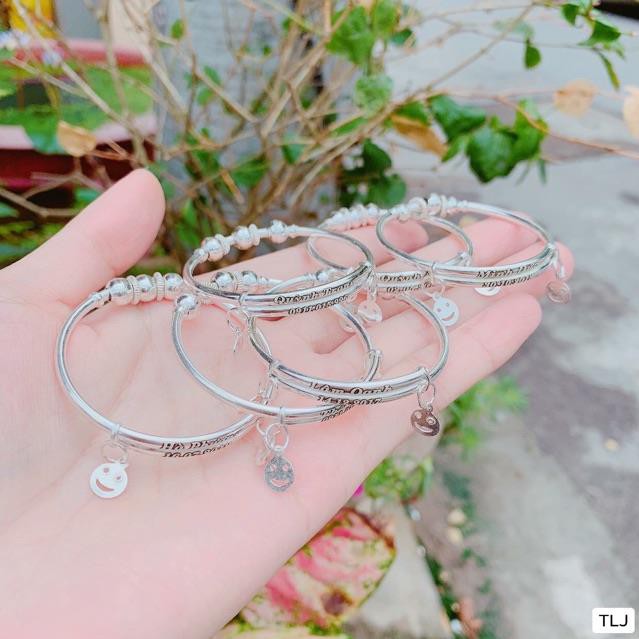 Bạc chuẩn. VÒNG BI ĐEO TAY VÀ CHÂN KHẮC TÊN THEO YÊU CẦU CHUẨN BẠC TA CHO BÉ