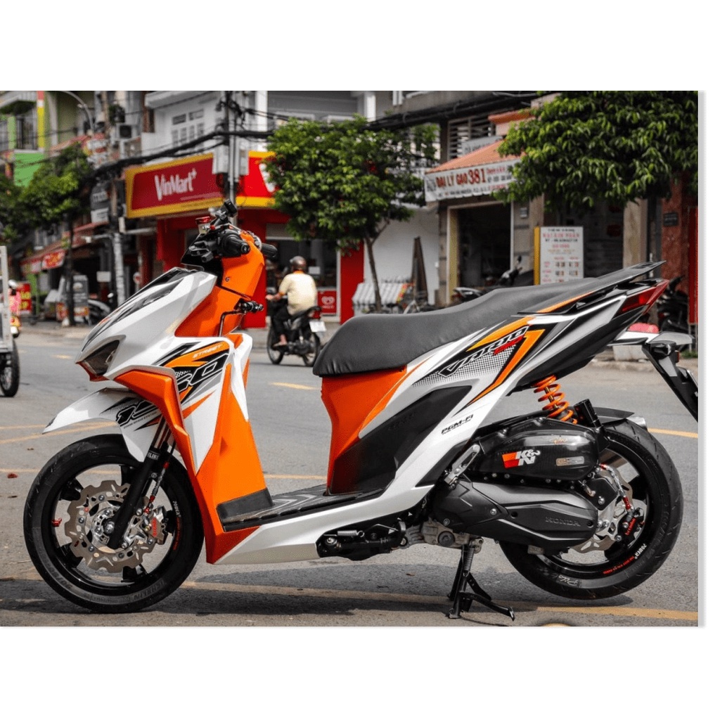 ( Quí khách vui lòng mang ra tiệm cho thợ dán ) Tem vario 150 Binh decak trắng