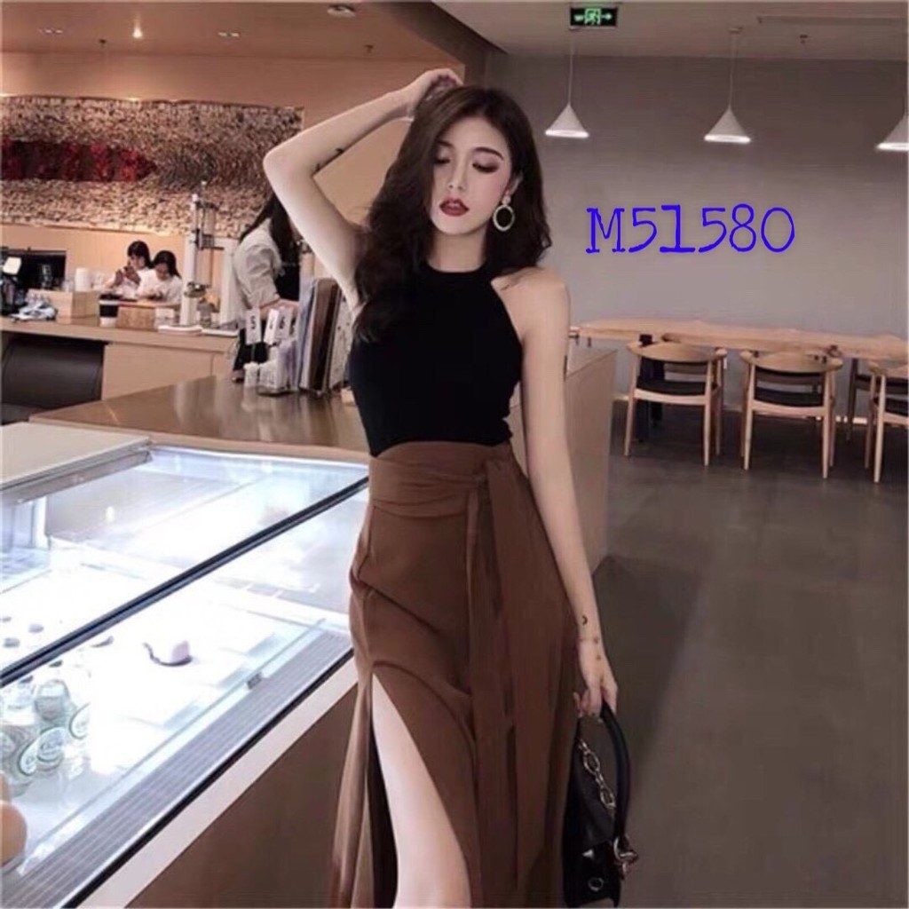 Sét áo cổ yếm và chân váy xẻ tà siêu hot
