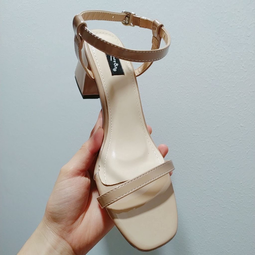 Sandal quai mảnh gót vuông 2 màu (Hàng VN)