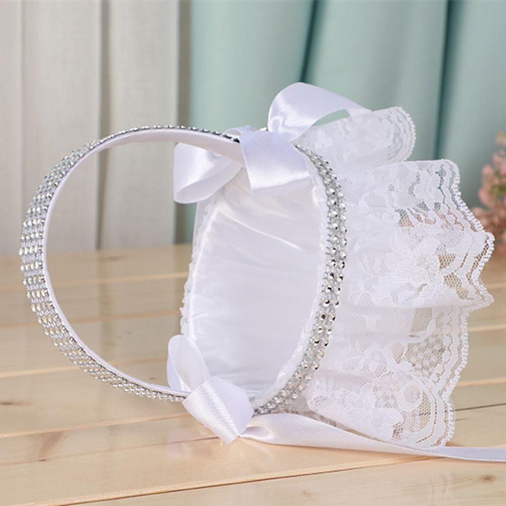 1 Giỏ Hoa Ren Trang Trí Tiệc Cưới Lãng Mạn