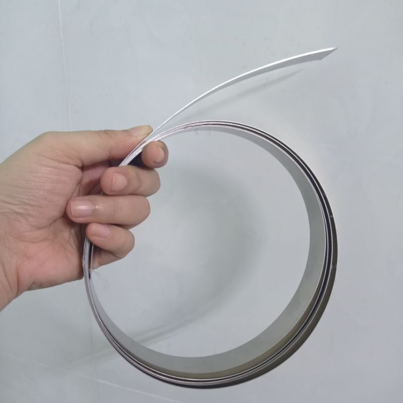 NẸP LA INOX VÀNG GƯƠNG 1,5CM TRANG TRÍ TƯỜNG 1 THANH DÀI 2M4