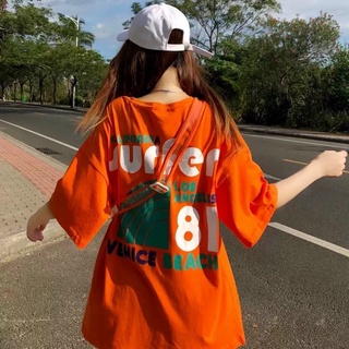 Áo thun màu cam tay lửng