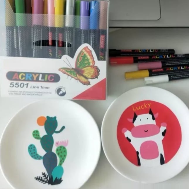 Bộ bút 12 màu acrylic CHỐNG NƯỚC chuyên dùng để vẽ lên bề mặt gốm sứ kính hoặc hộp quà tặng sinh nhật chất lượng cao cấp
