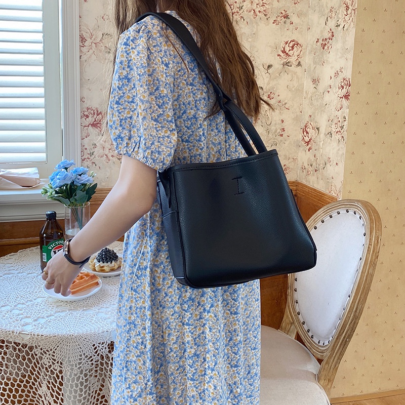 IELGY Túi Đeo Vai Sức Chứa Lớn Dễ Phối Đồ Thời Trang Cho Nữ