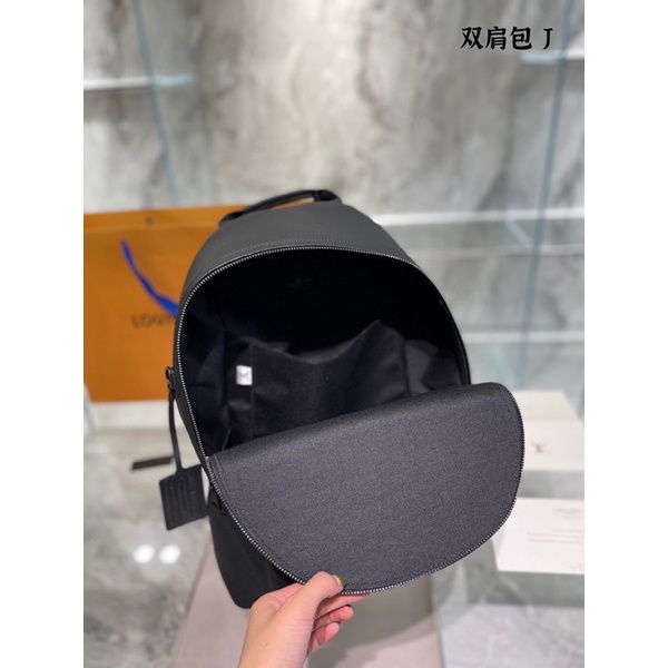 Balo thời trang cho nam và nữ thương hiệu Louis Vuitton LV cao cấp màu đen trơn