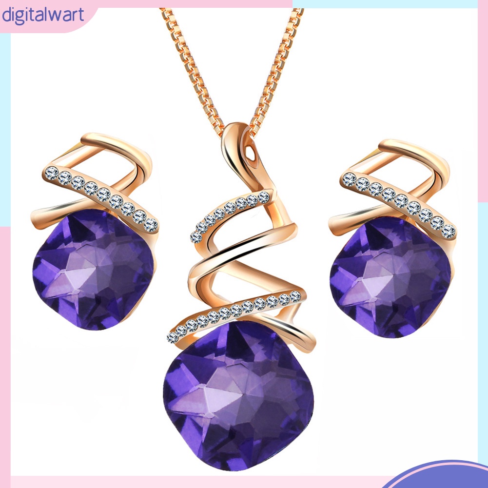 Dây Chuyền Và Đôi Khuyên Tai Thiết Kế Duyên Dáng