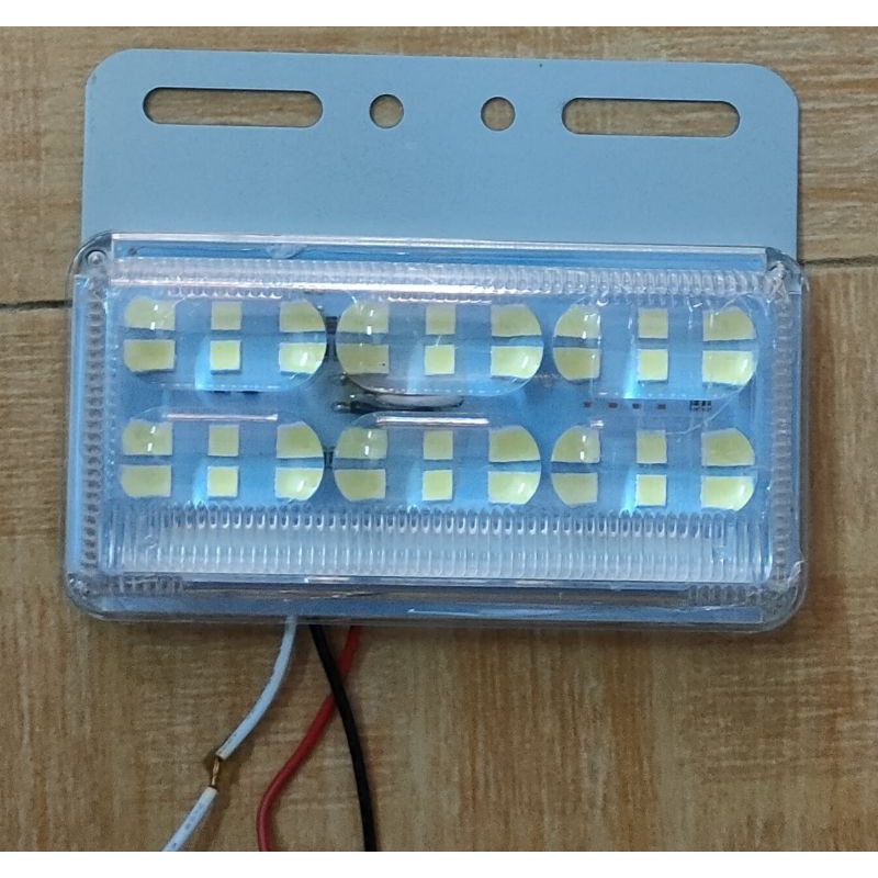 Đèn sườn LED 6D , giá 1 hộp 2 cái , không có dòng 7 màu ở dưới