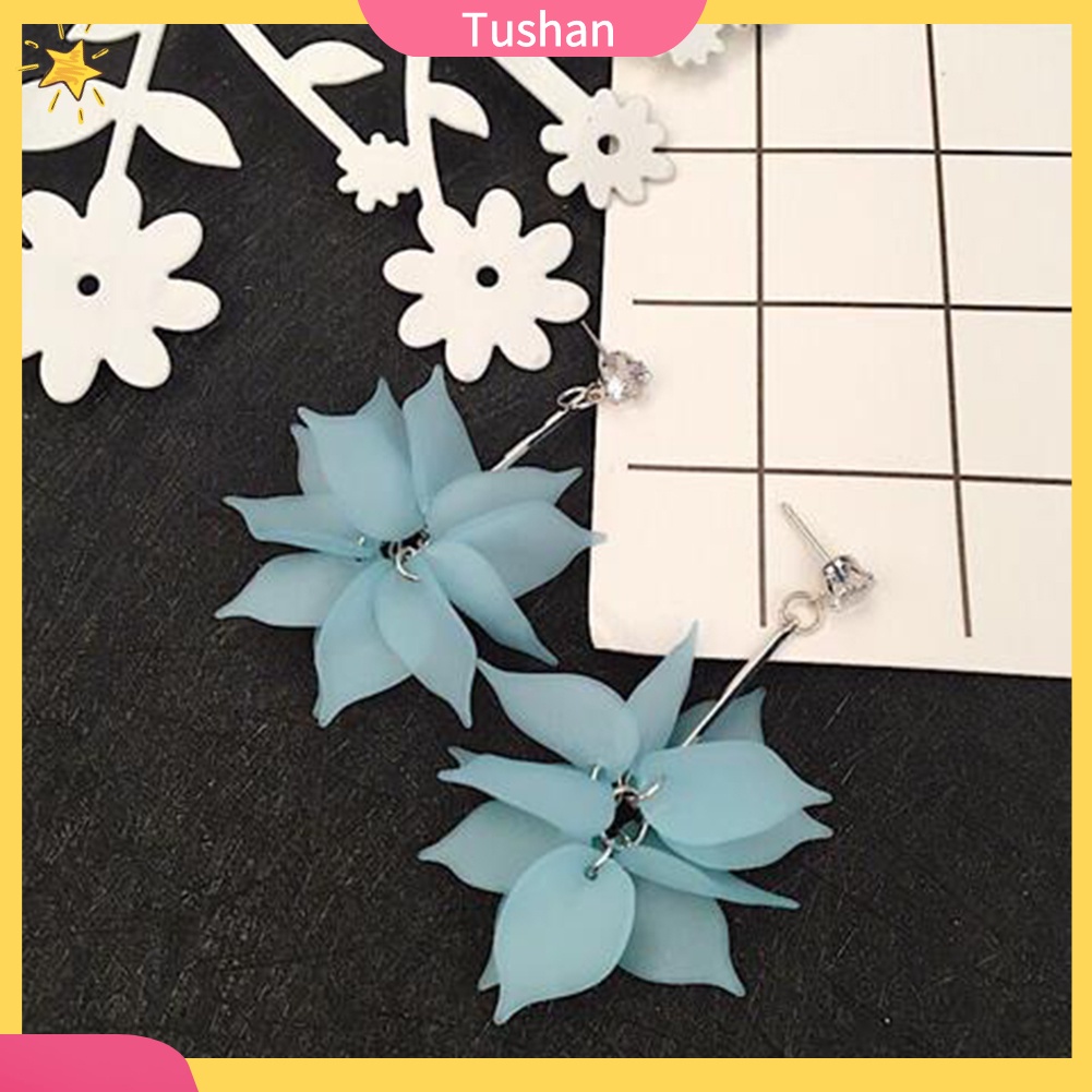 Khuyên tai hình cánh hoa tua rua ngọt ngào xinh xắn