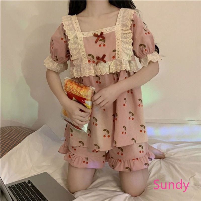 Set đồ ngủ phối ren xinh xắn cho nữ