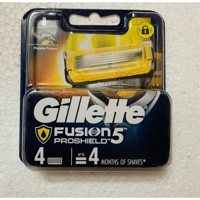 Vỉ 4 lưỡi dao cạo râu Gillette Fusion 5+1 úc