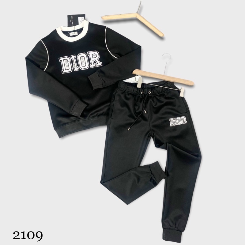 Bộ nỉ dài tay Dior có hoạ tiết kẻ viền, Bộ thu đông phong cách trẻ trung hàn quốc btshop từ 45 đến 75 kg.