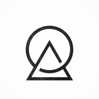 Khuôn xăm tam giác và hình tròn