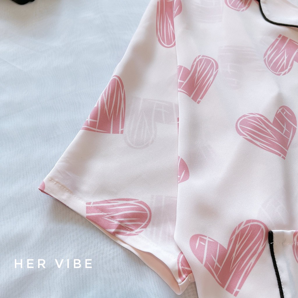 Bộ đồ pijama bộ ngủ nữ lụa đẹp set pyjama lụa nữ áo cộc quần ngắn siêu mát mềm trái tim hồng, bò sữa, da báo | BigBuy360 - bigbuy360.vn