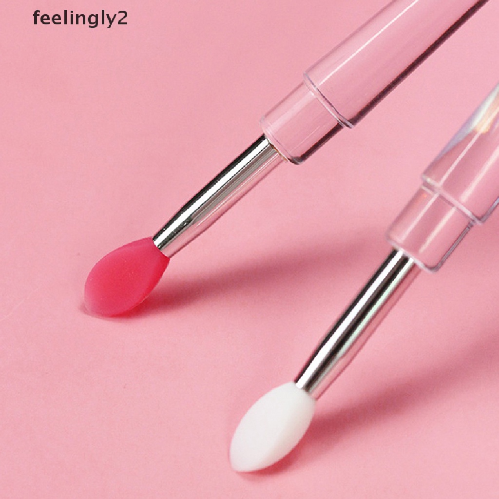 1 Cọ Tô Son Môi Silicone Với Nắp Đậy Chống Bụi