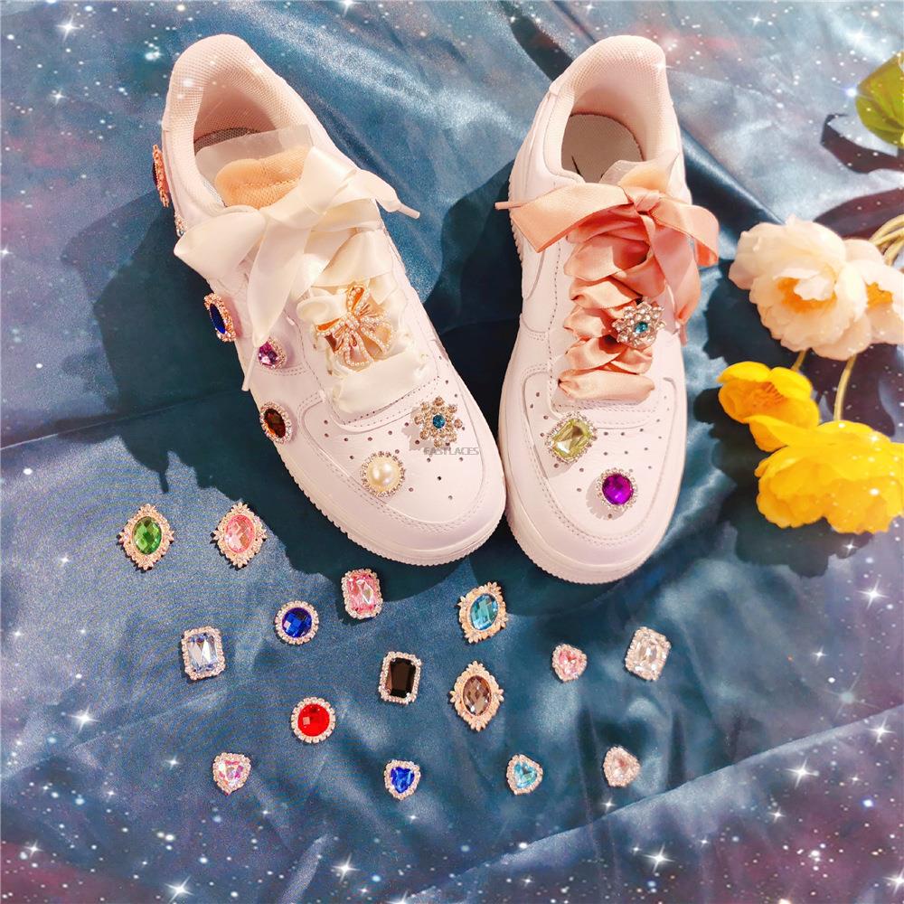 Miếng Dán Đính Đá Lấp Lánh Trang Trí Giày Thể Thao Độc Đáo